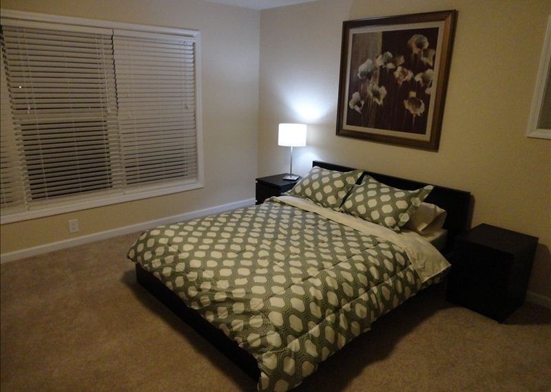 Townhome_Bed1